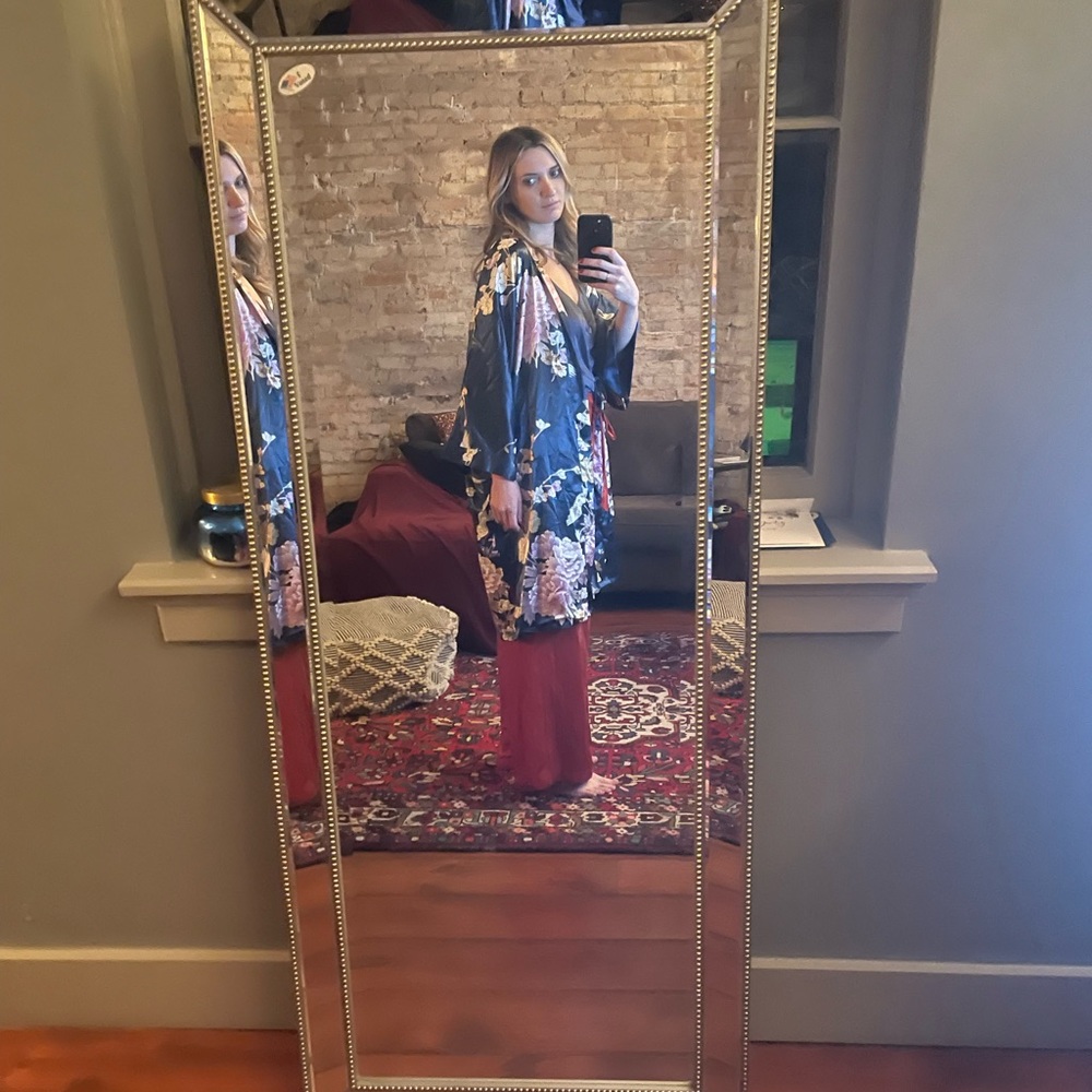 KIM+ONO Women's Short Kimonos Satin Robe, Short Japanese Robe,